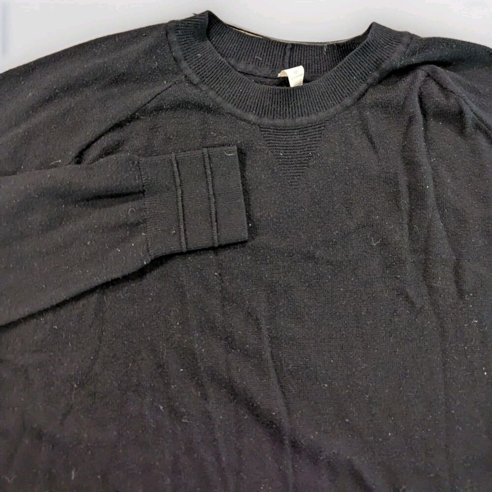 Lululemon black open knit sweater size L